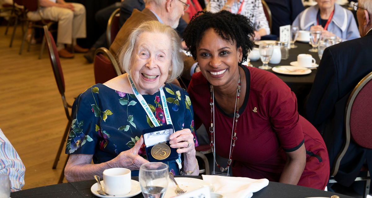 Mary Pleasance Vic 4T8 receives her 75-Year Chancellor’s Medal from President Rhonda McEwen. (Photo by Minh Truong) 